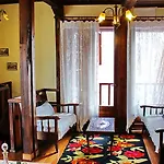 Varosi 4*