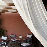 Varosi 招待所 埃泽萨