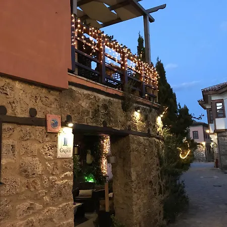 Varosi بيت ضيافة