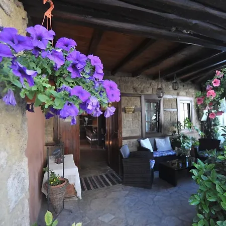 Varosi 4* Edessa