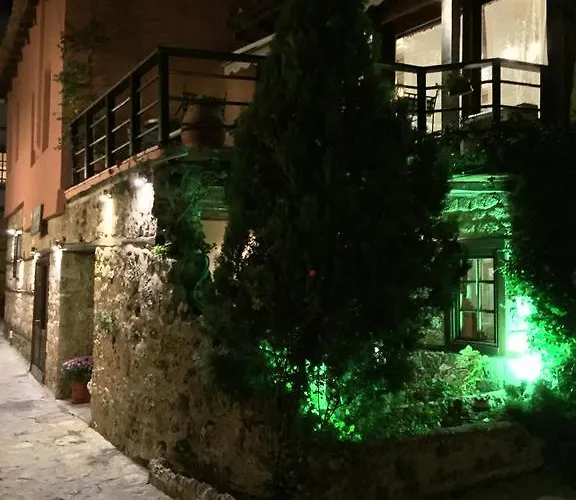 Varosi Affittacamere 4*