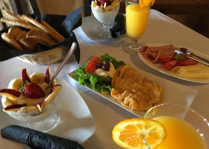 בית הארחה Varosi 4*