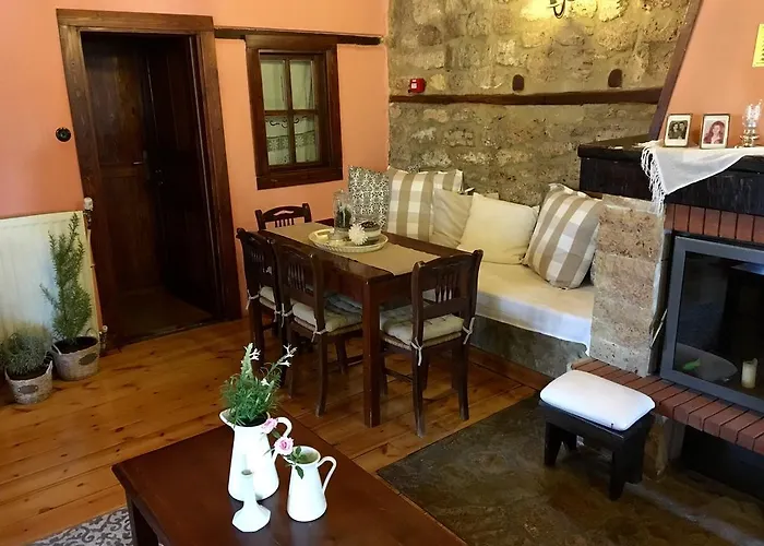 בית הארחה Varosi 4*