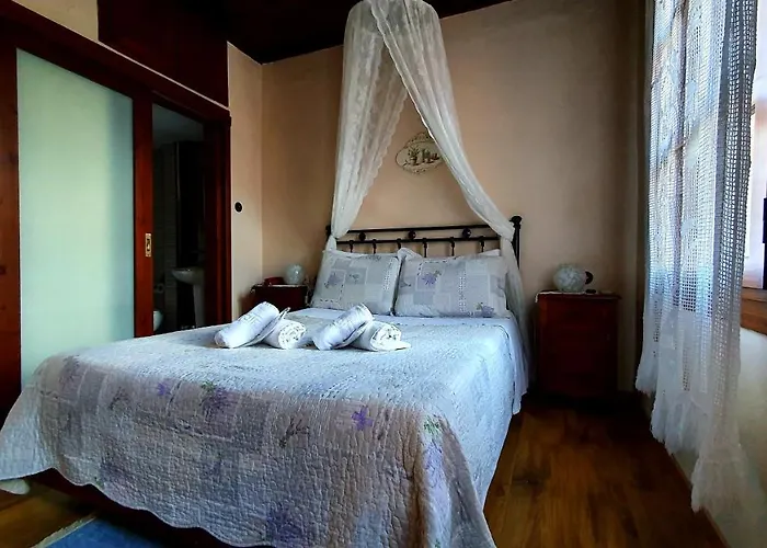 בית הארחה Varosi